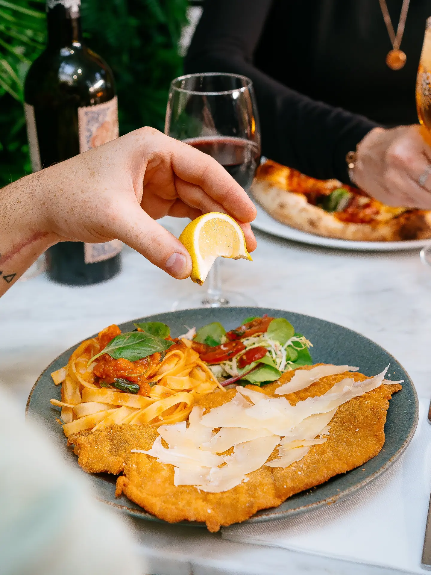 Escalope milanaise, parmesan et tagliatelles